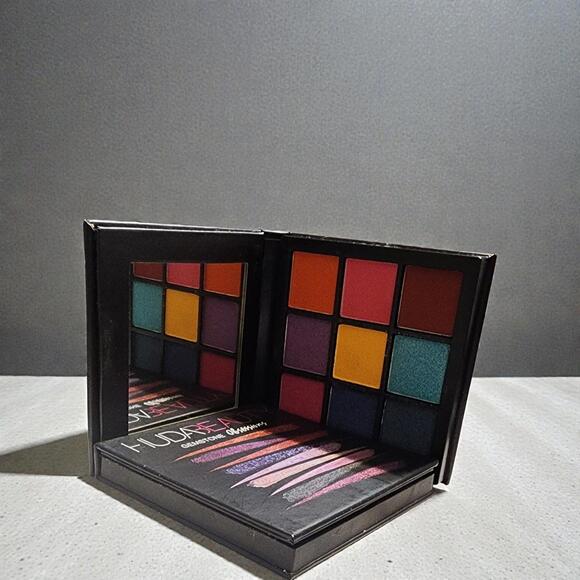 Huda Beauty Other - HUDA Beauty Eyeshadow Palette - Electric Obsession#26